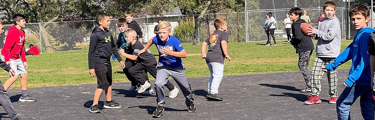 2022 DA recess football