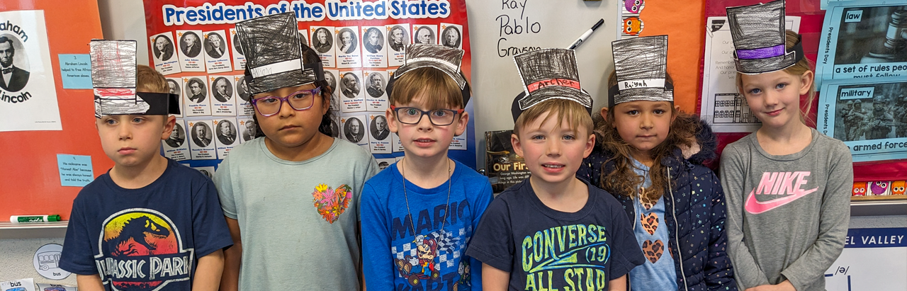 South Elementary students made President Day hats